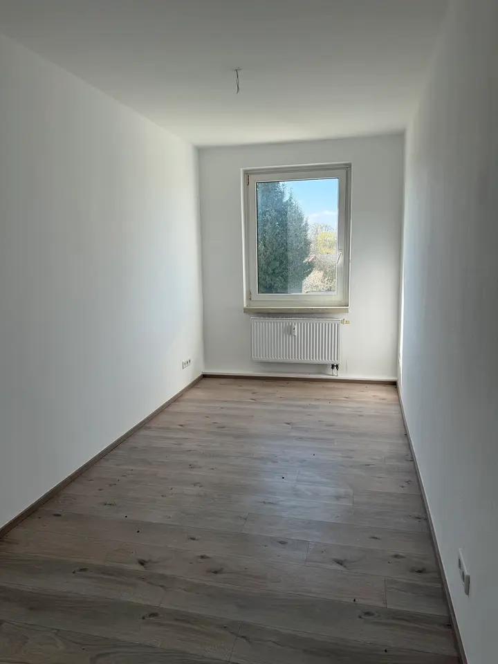 3 Zimmer Wohnung mit 75 m² in Neubrandenburg – Bild 2