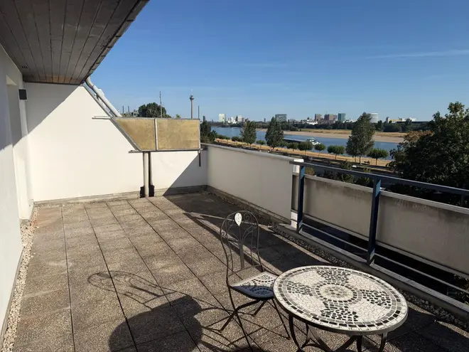 2 Zimmer Wohnung mit 60 m² in Düsseldorf – Bild 1