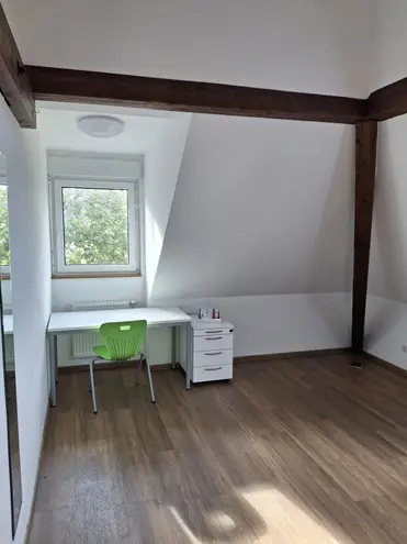 1 Zimmer Wohnung mit 15 m² in Karlsruhe – Bild 1