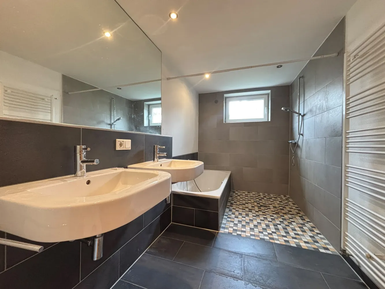 4 Zimmer Wohnung mit 135 m² in Kaiserslautern – Bild 9