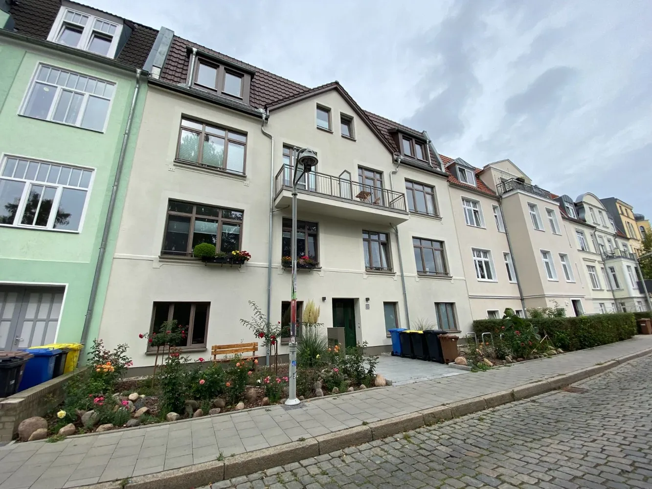 3 Zimmer Wohnung mit 96 m² in Rostock – Bild 1