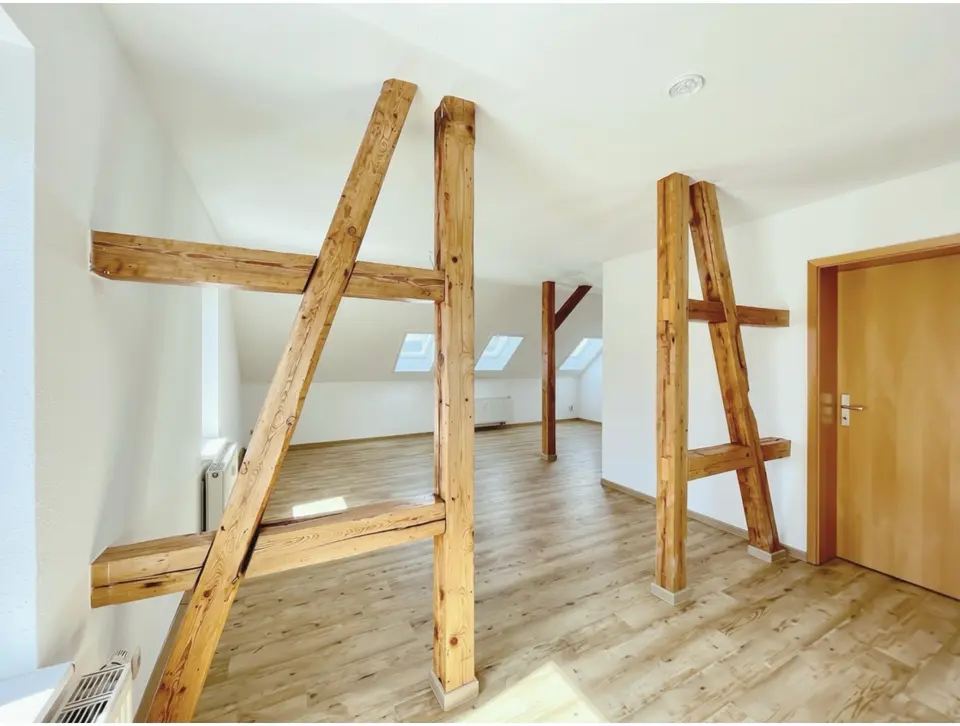 2 Zimmer Wohnung mit 66 m² in Weimar – Bild 1