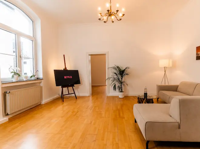 2 Zimmer Wohnung mit 70 m² in Aachen – Bild 2