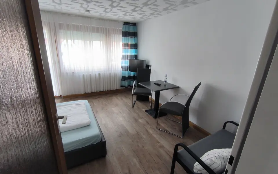 WG-Zimmer mit 35 m² in Sindelfingen – Bild 2