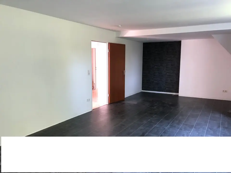 3 Zimmer Wohnung mit 100 m² in Einbeck – Bild 2