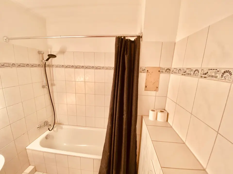 2 Zimmer Wohnung mit 60 m² in Lübeck – Bild 6