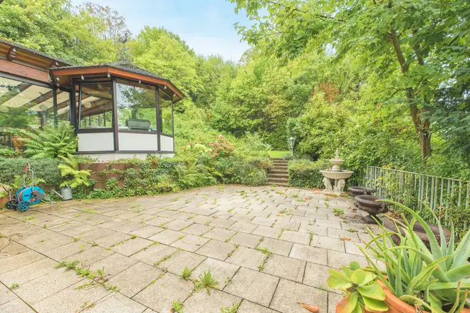 8 Zimmer Haus mit 393 m² in Stuttgart – Bild 8