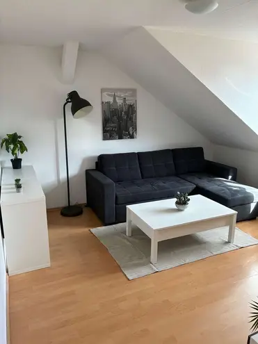 2 Zimmer Wohnung mit 48 m² in Erfurt – Bild 1