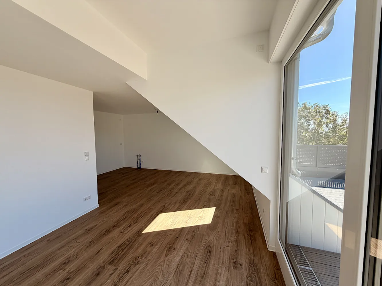 4 Zimmer Wohnung mit 163 m² in Rostock – Bild 2