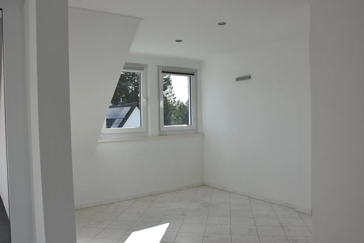 4 Zimmer Wohnung mit 127 m² in Leverkusen – Bild 4