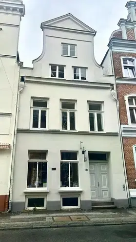 4 Zimmer Wohnung mit 75 m² in Lübeck – Bild 1