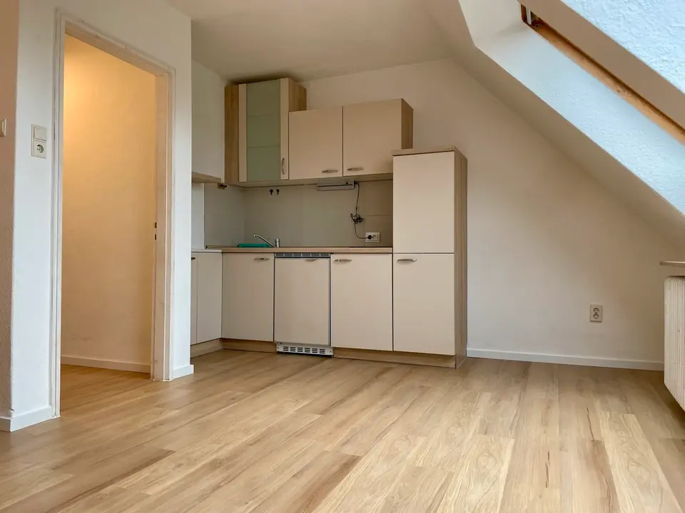 2 Zimmer Wohnung mit 24 m² in Bremerhaven – Bild 3
