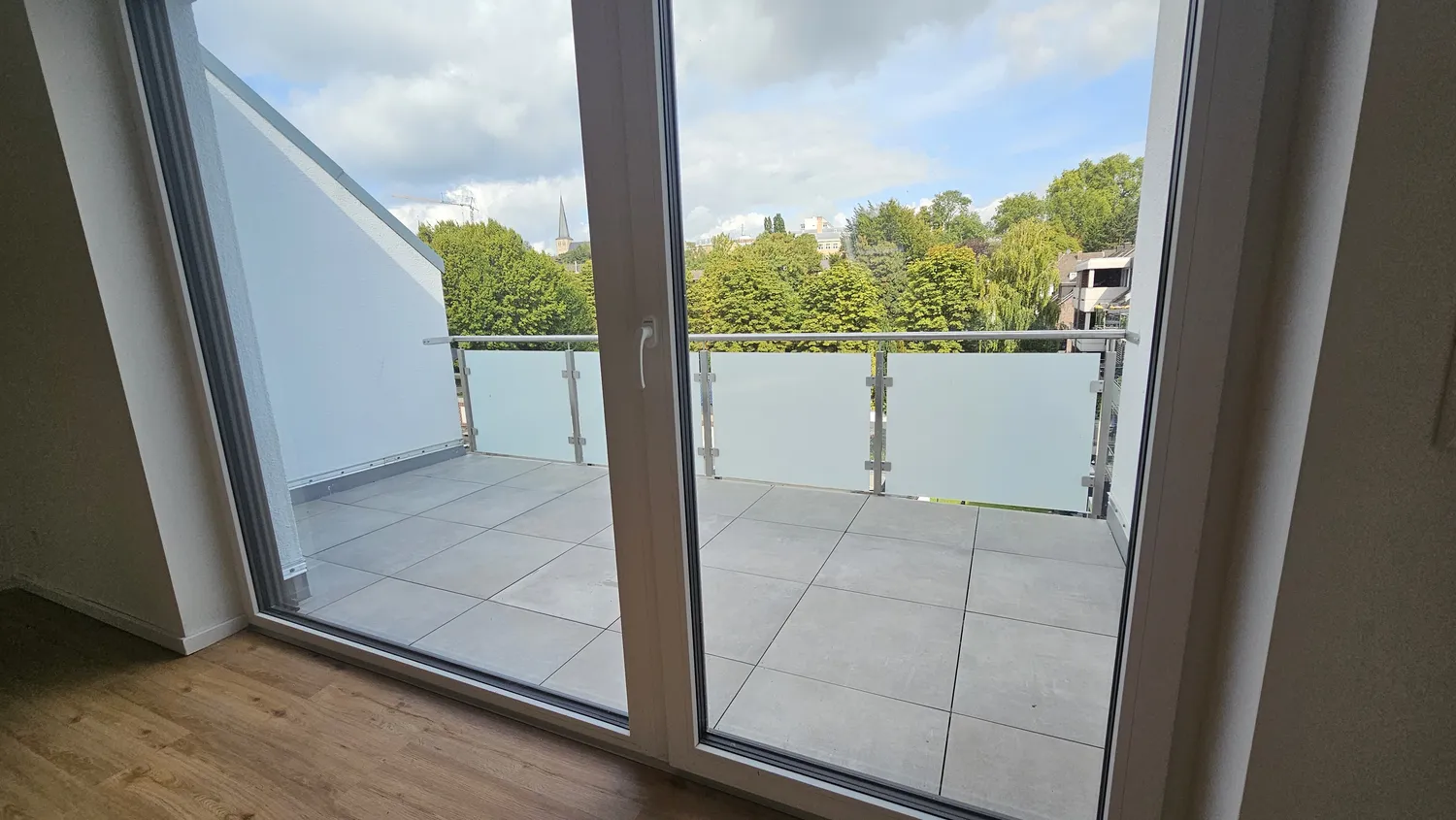 4 Zimmer Wohnung mit 107 m² in Mönchengladbach – Bild 2