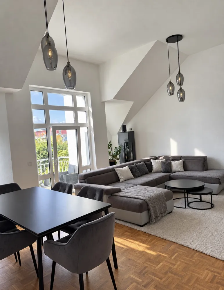 4 Zimmer Wohnung mit 105 m² in Bonn – Bild 1