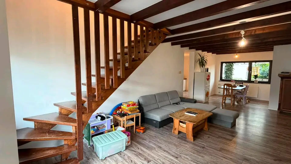 4 Zimmer Wohnung mit 120 m² in Marburg – Bild 1