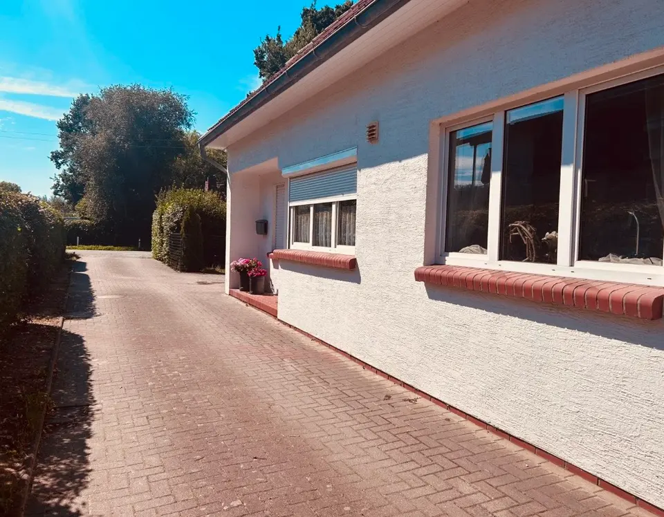 2 Zimmer Wohnung mit 80 m² in Bremerhaven – Bild 1