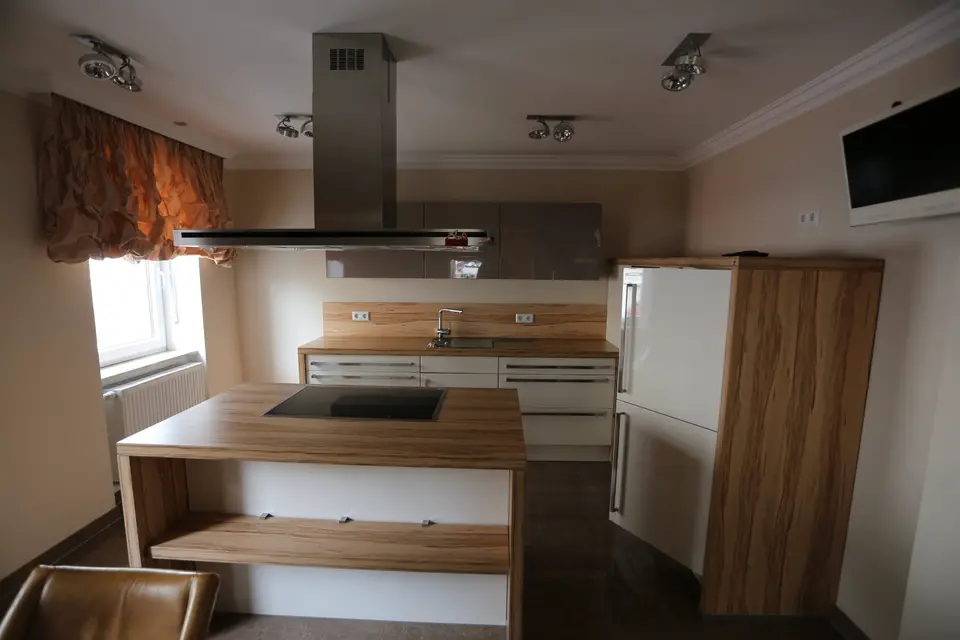 6 Zimmer Wohnung mit 120 m² in Augsburg – Bild 4
