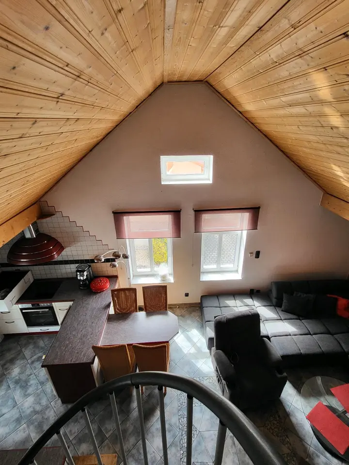 4 Zimmer Wohnung mit 95 m² in Gera – Bild 2