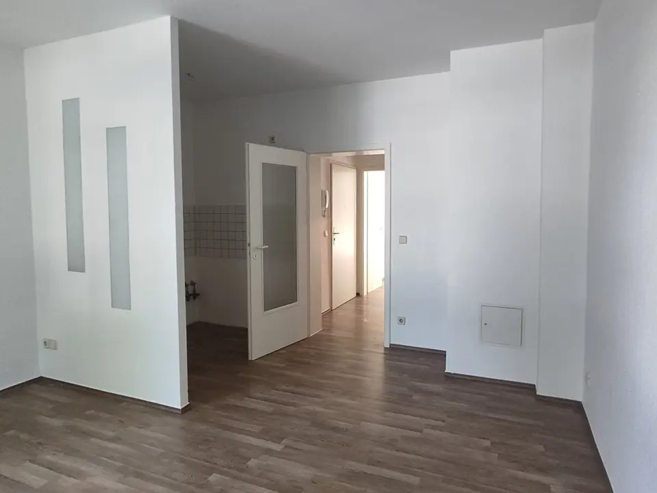 2 Zimmer Wohnung mit 32 m² in Plauen – Bild 1