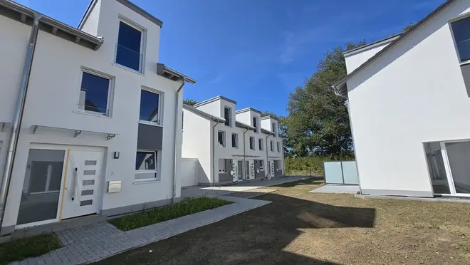 5 Zimmer Haus mit 141 m² in Norderstedt – Bild 3