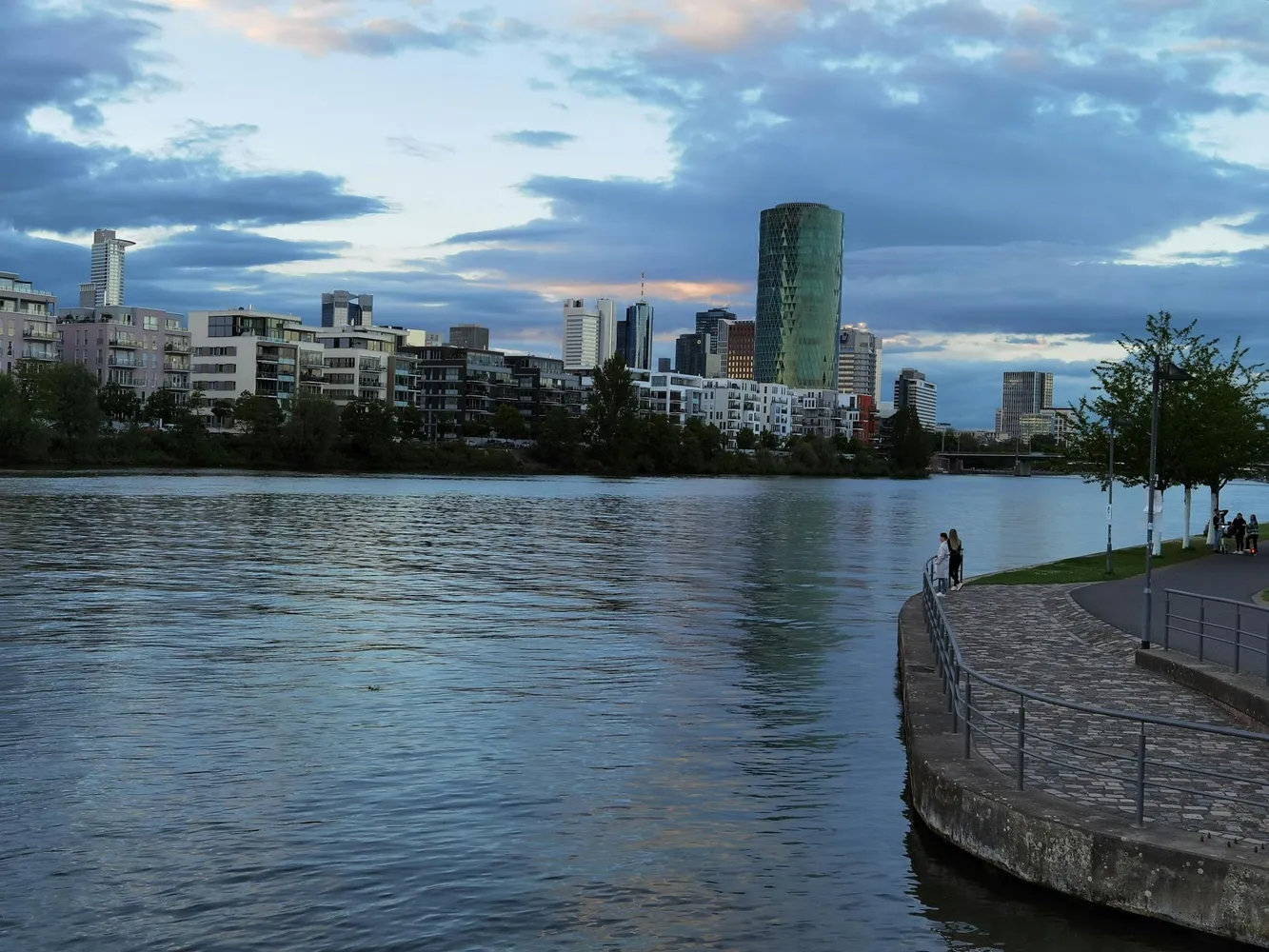 WG-Zimmer mit 19 m² in Frankfurt am Main – Bild 1