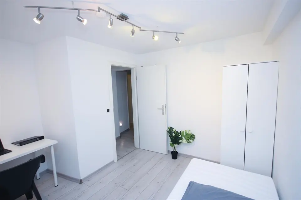 WG-Zimmer mit 11 m² in Stuttgart – Bild 2