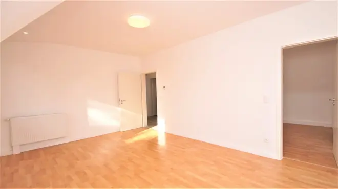 8 Zimmer Haus mit 200 m² in Wiesbaden – Bild 8