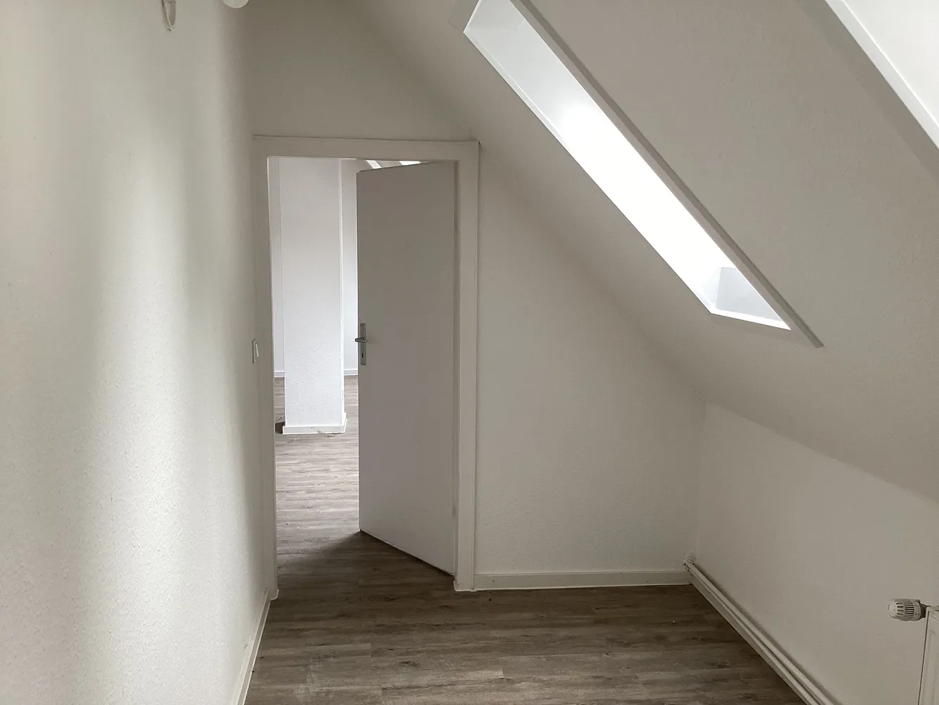 3 Zimmer Wohnung mit 90 m² in Hannover – Bild 3