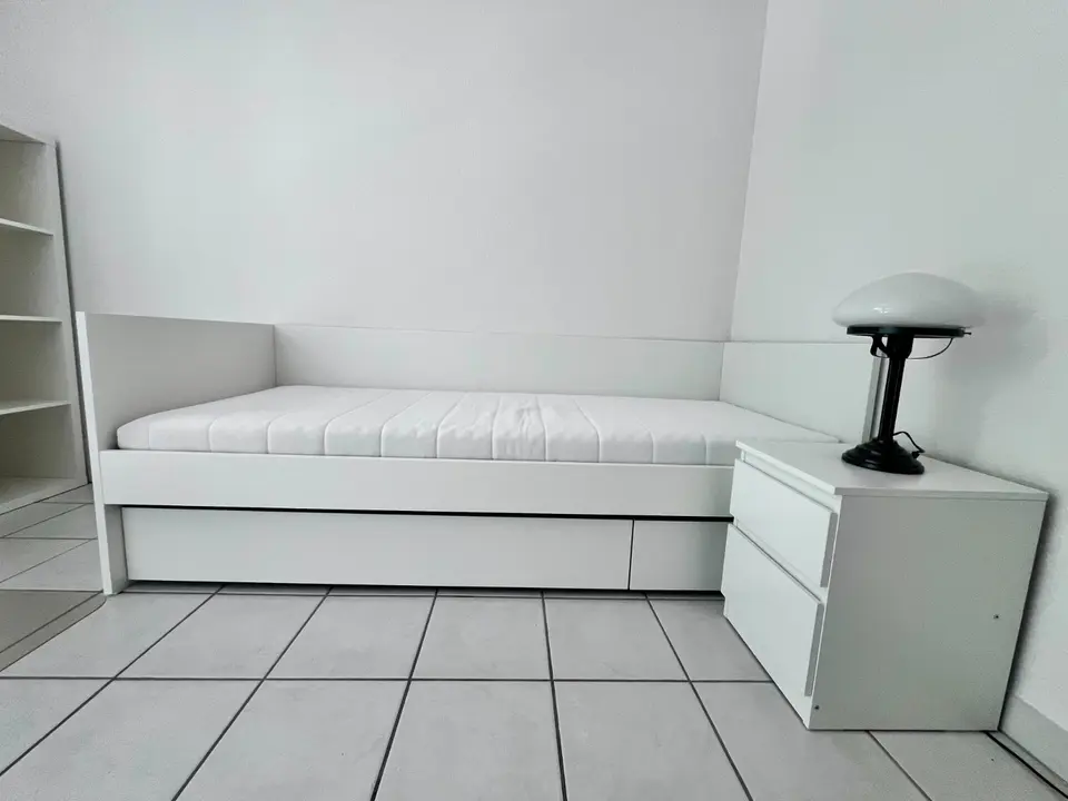 WG-Zimmer mit 12 m² in Karlsruhe – Bild 1