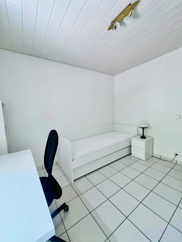 WG-Zimmer mit 12 m² in Karlsruhe – Bild 2