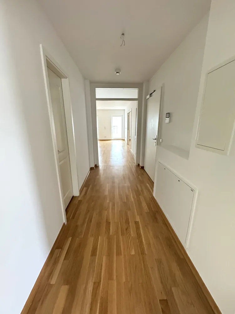 4 Zimmer Wohnung mit 107 m² in Berlin – Bild 4