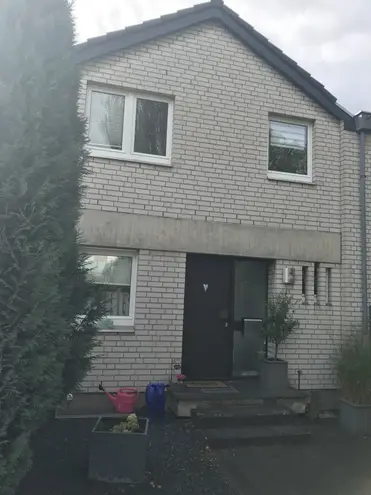 4 Zimmer Haus mit 114 m² in Köln – Bild 1