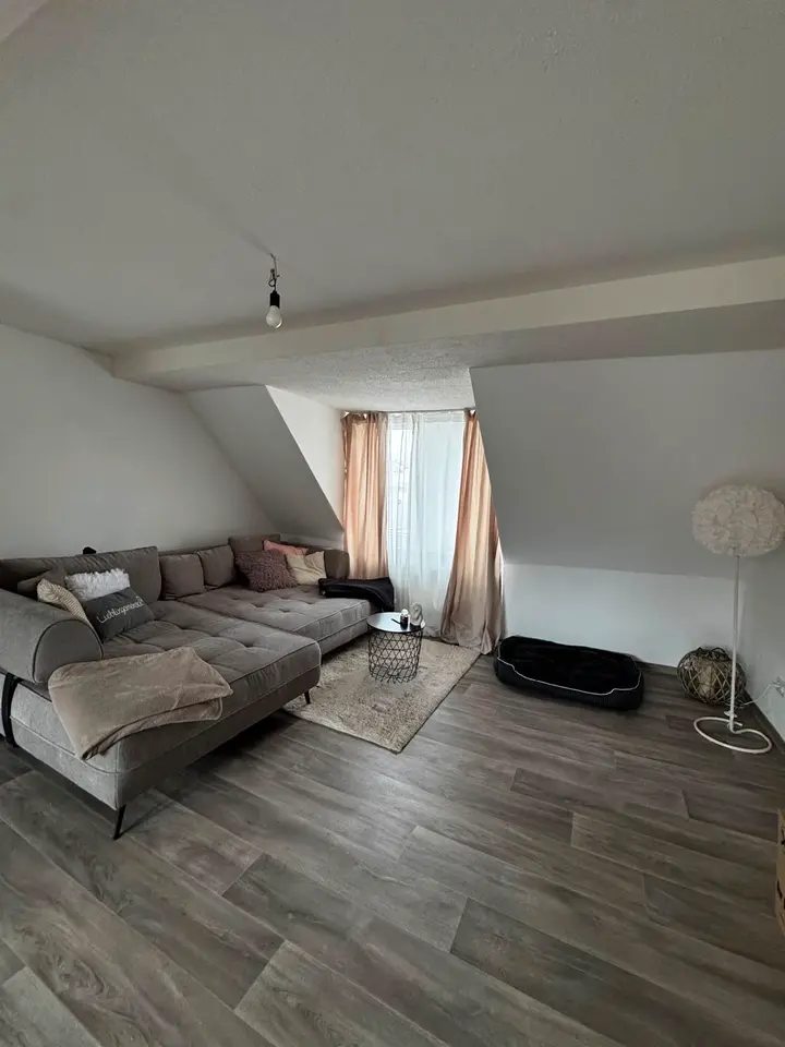 5 Zimmer Wohnung mit 130 m² in Aschersleben – Bild 2
