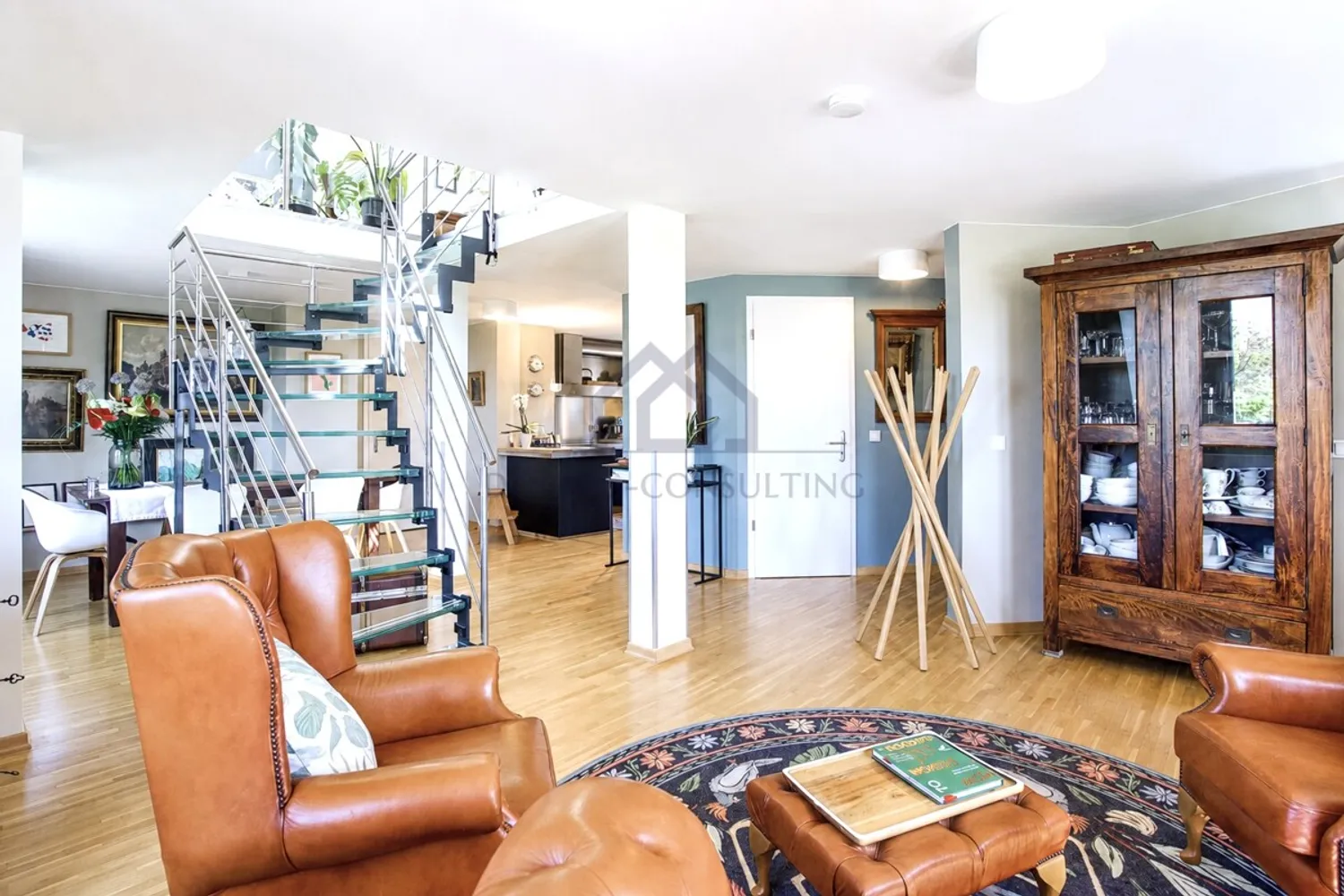4 Zimmer Wohnung mit 154 m² in Frankfurt am Main – Bild 2