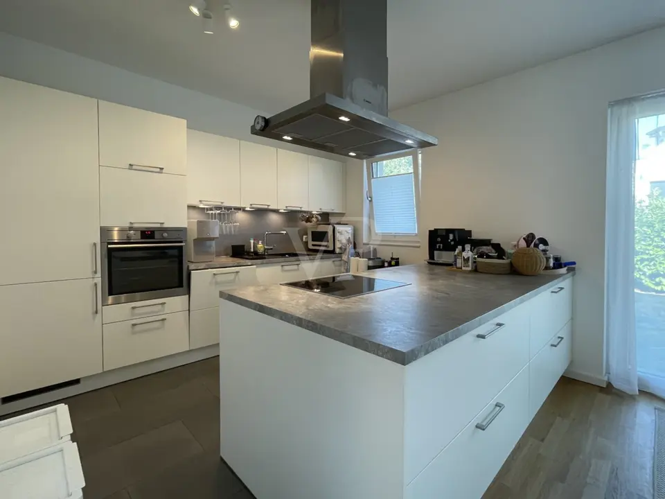 6 Zimmer Haus mit 164 m² in Oberursel – Bild 2