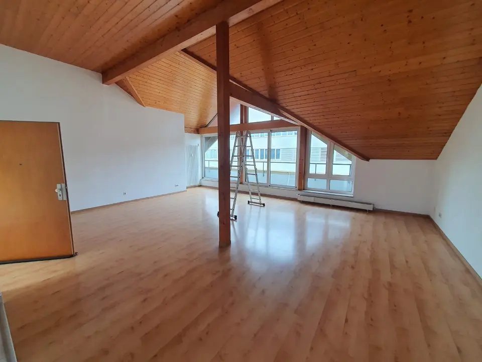 3 Zimmer Wohnung mit 93 m² in Pforzheim – Bild 2