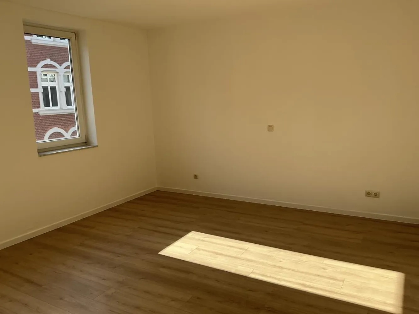 2 Zimmer Wohnung mit 69 m² in Magdeburg – Bild 2