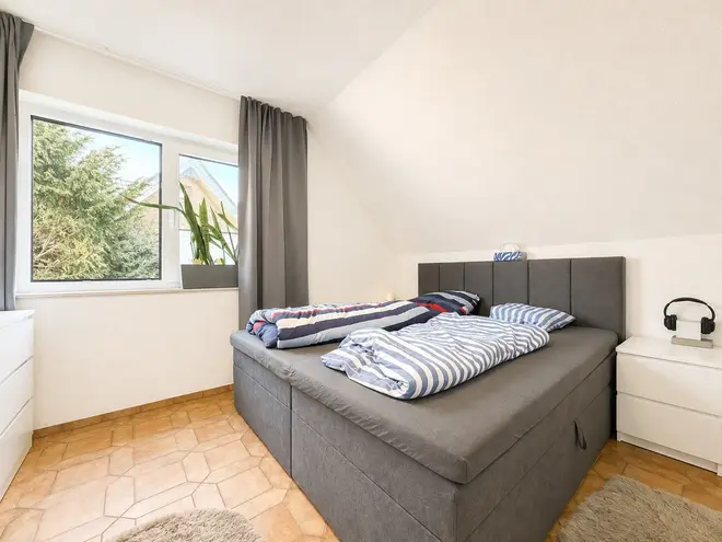2 Zimmer Wohnung mit 91 m² in Krefeld – Bild 10