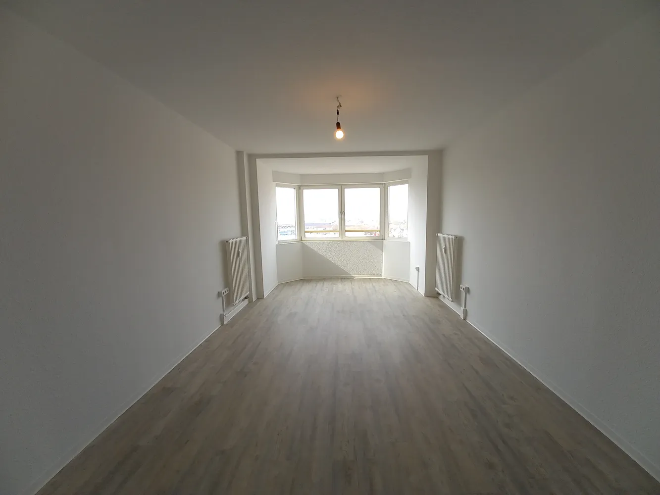 2 Zimmer Wohnung mit 81 m² in Dresden – Bild 5