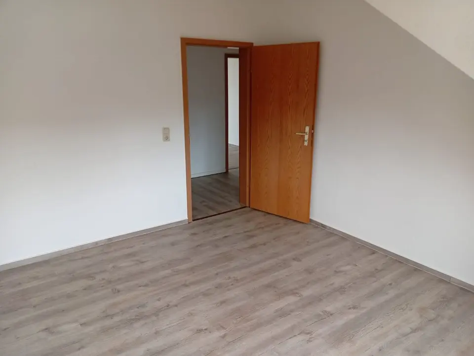 4 Zimmer Wohnung mit 90 m² in Dessau-Roßlau – Bild 8