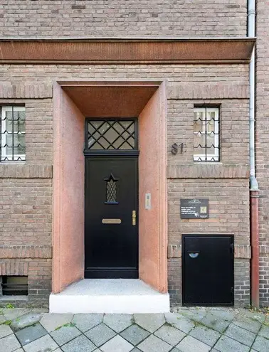 8 Zimmer Haus mit 323 m² in Düsseldorf – Bild 3
