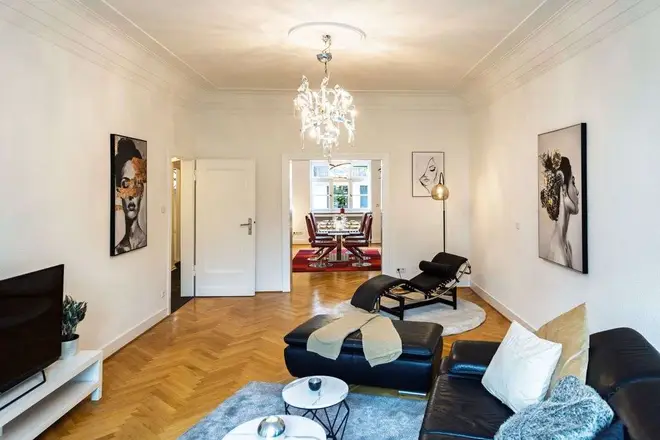 8 Zimmer Haus mit 323 m² in Düsseldorf – Bild 5
