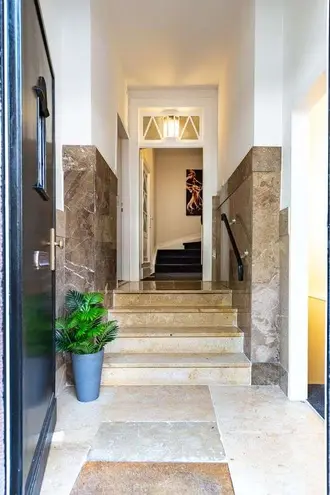 8 Zimmer Haus mit 323 m² in Düsseldorf – Bild 6