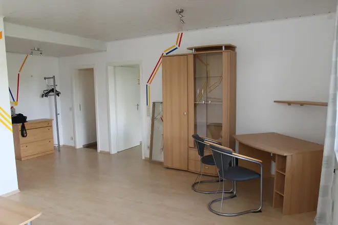 2 Zimmer Wohnung mit 73 m² in Karlsruhe – Bild 2