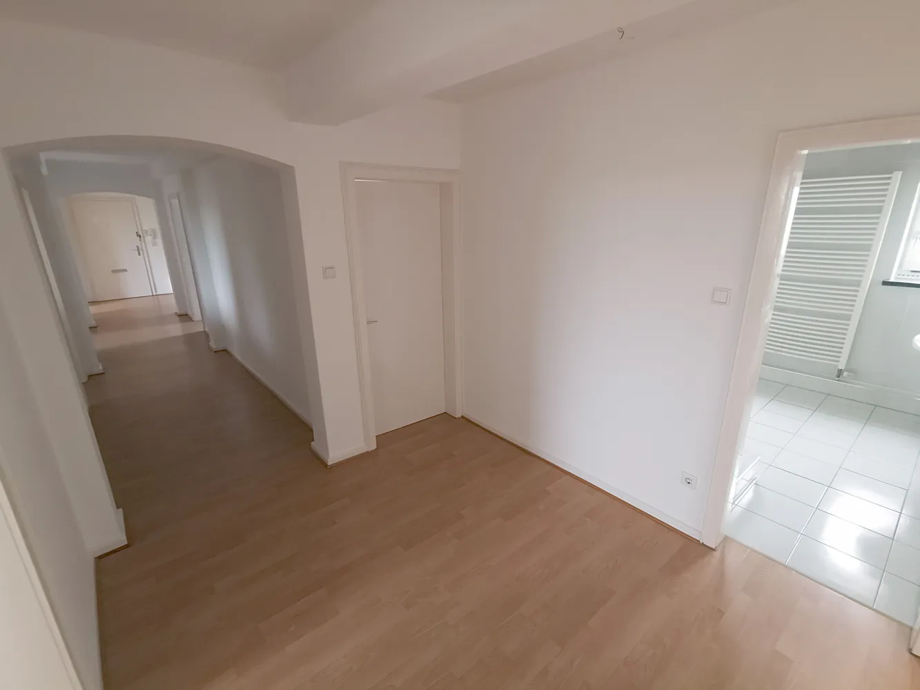 6 Zimmer Wohnung mit 136 m² in Hannover – Bild 12