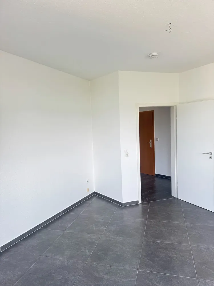 2 Zimmer Wohnung mit 50 m² in Plauen – Bild 2