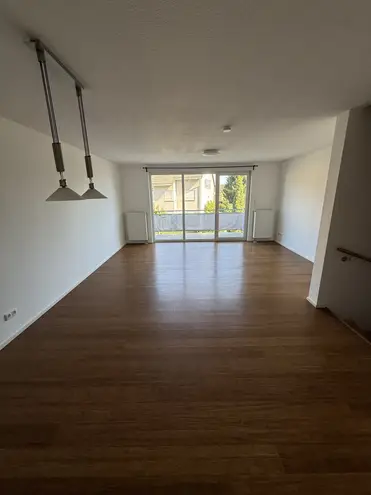 6 Zimmer Haus mit 134 m² in Frankfurt am Main – Bild 1