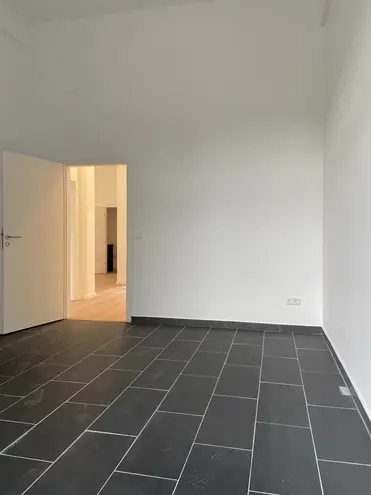 5 Zimmer Wohnung mit 210 m² in Wuppertal – Bild 3