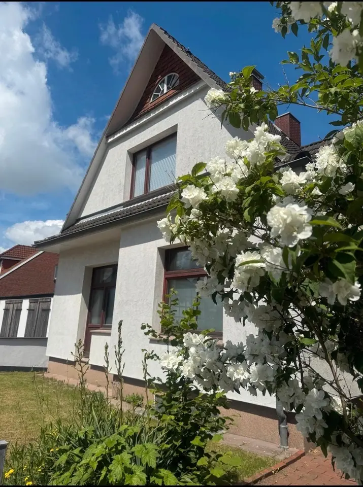 5 Zimmer Haus mit 124 m² in Lübeck – Bild 2