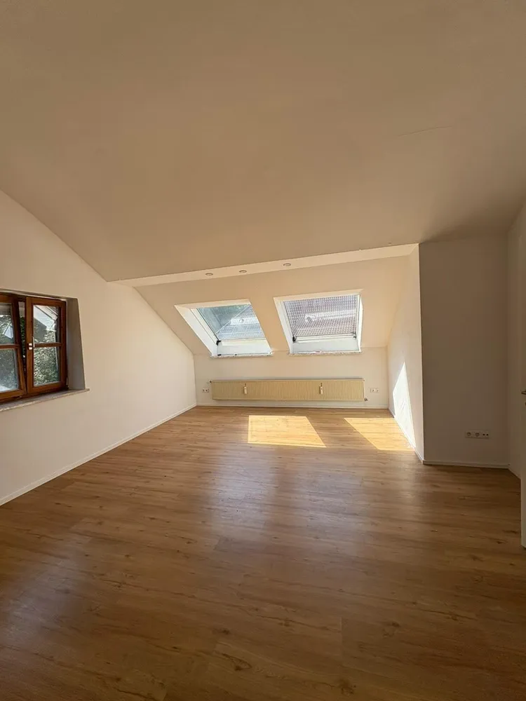 4 Zimmer Wohnung mit 88 m² in Landshut – Bild 1